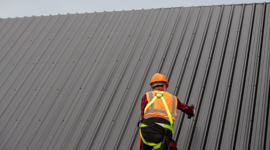 Professional residential roofers in Woodworth, ND